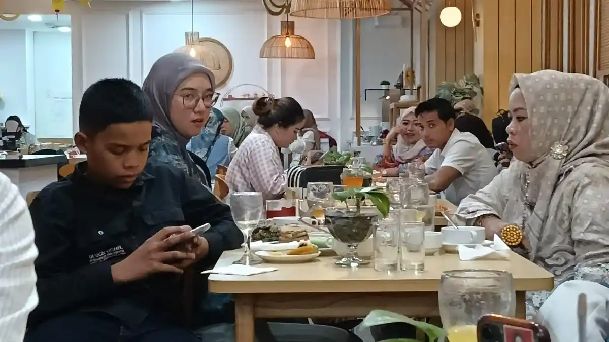 Bukber Amparan Santan Ramadhan in Chinatown  Hadir di Hotel HorisonSamarinda