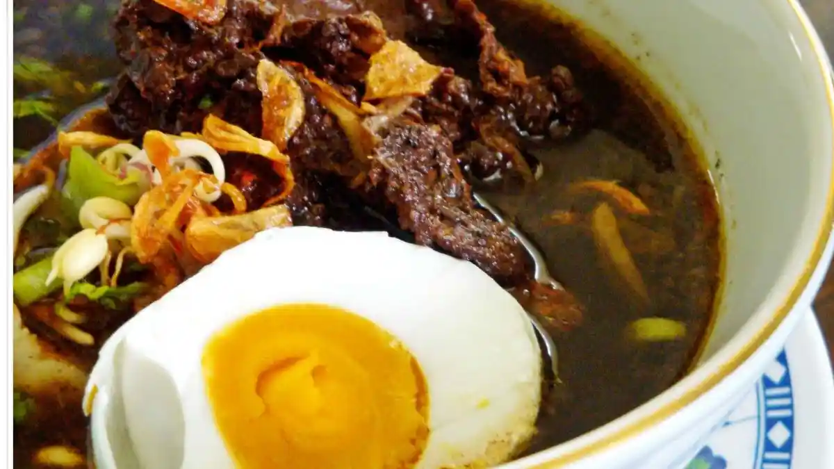 7 Makanan Khas Indonesia Ini Punya Nama yang Unik, Ada Beton Hingga Lontong Balap