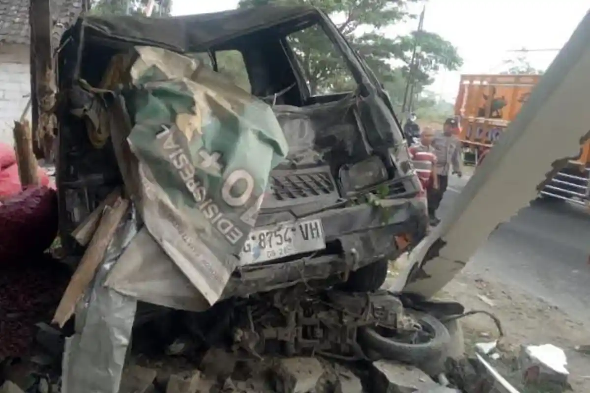 Dua Korban Tewas dalam Kecelakaan di Jalur Blitar-Kediri Merupakan Bapak dan Anak