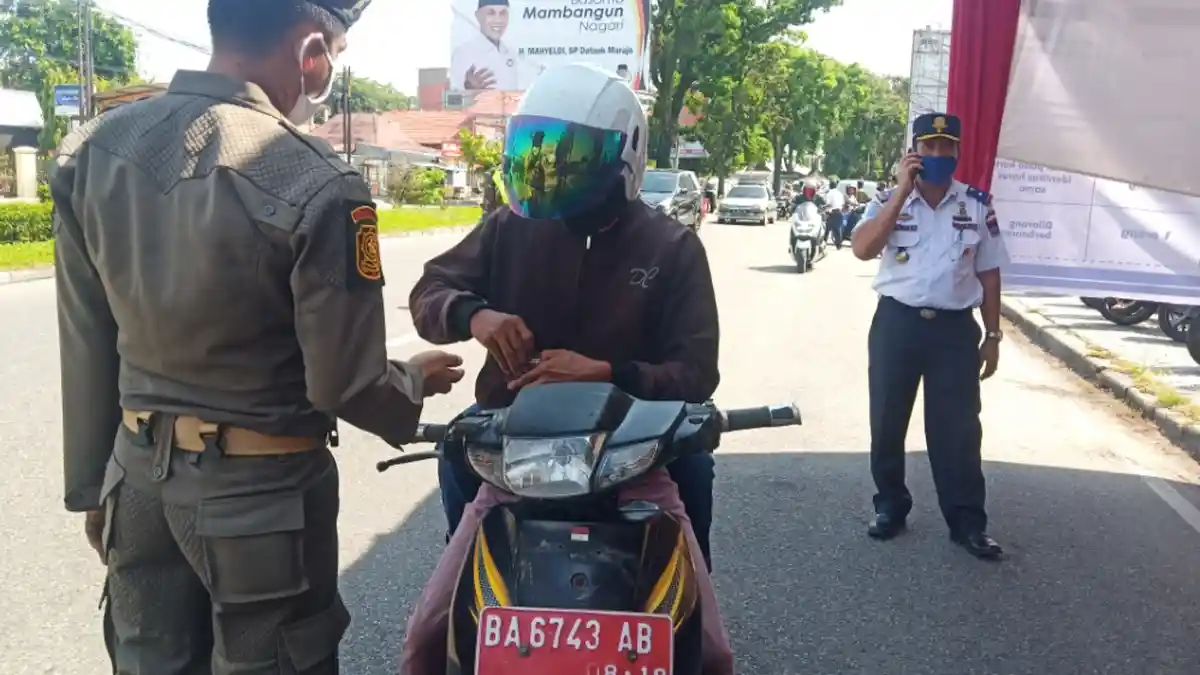 PSBB Hari Pertama di Kota Padang Sekaligus Sosialisasi, Belum Ada Penerapan Sanksi
