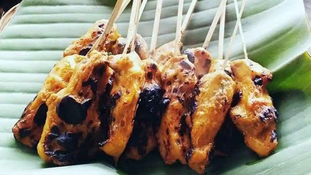 5 Sate Khas Lombok dengan Cita Rasa Otentik yang Perlu Anda Cicipi
