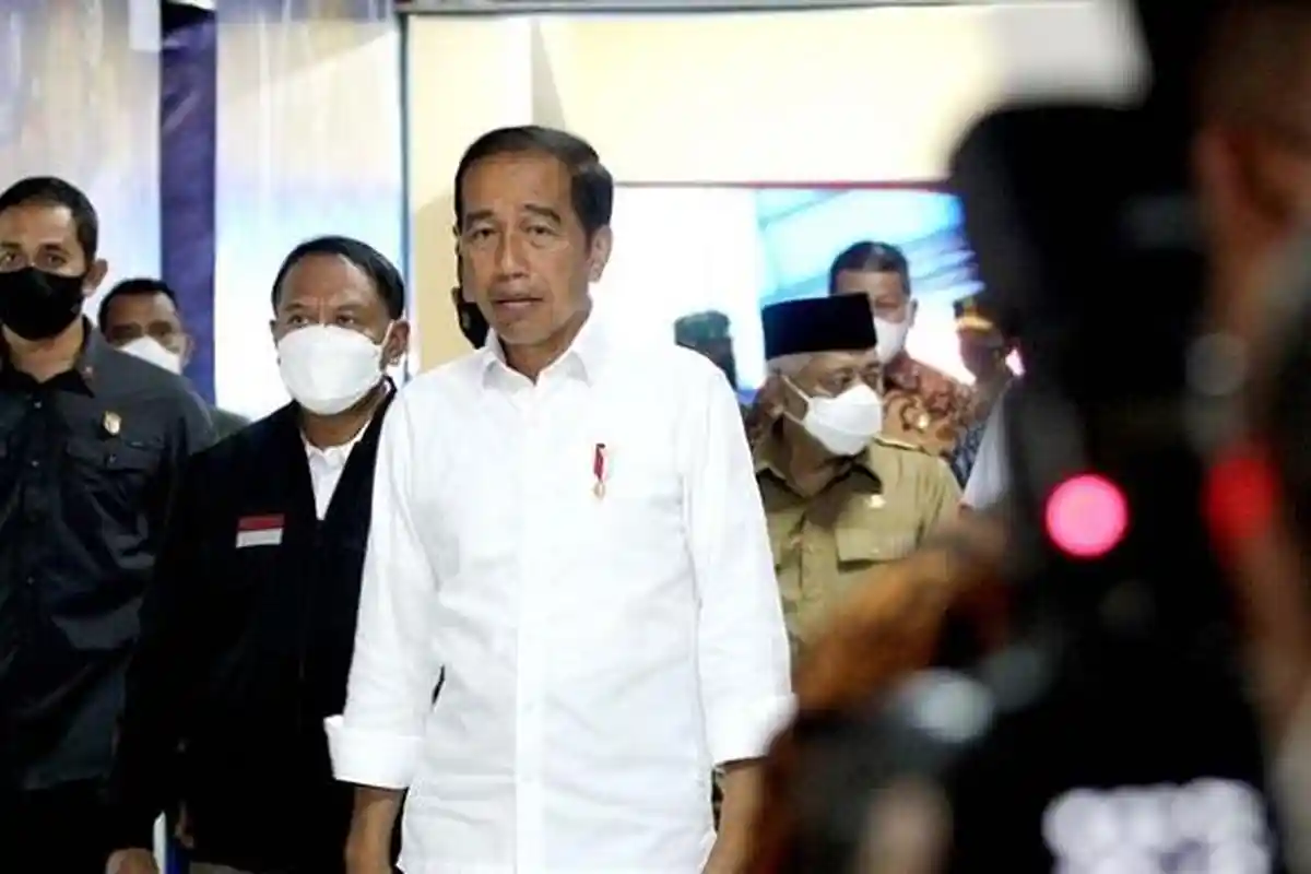 Janji Jokowi dan Cerita Getir Atok Setelah 2 Putrinya Tewas dalam Kepungan Gas Air Mata di Pintu 13