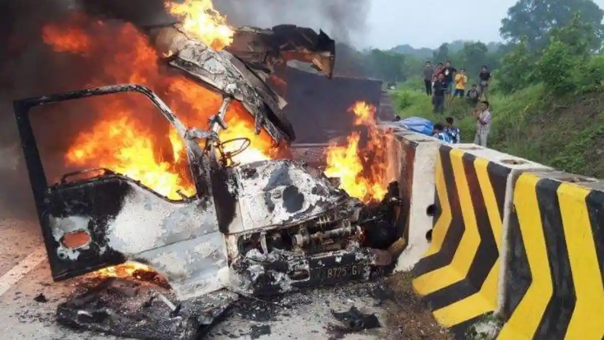 KALEIDOSKOP 2020: 4 Kecelakaan Maut yang Terjadi di Jalan Tol hingga Perlintasan Kereta Api