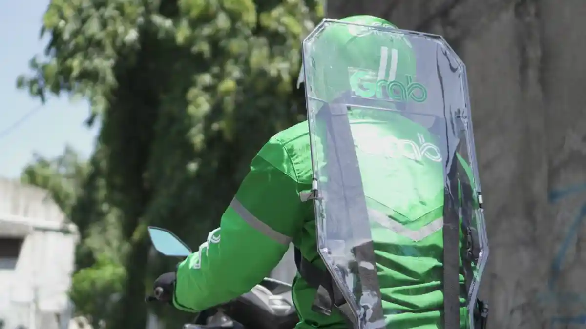 Cegah Penyebaran Covid-19, Grab Hadirkan Layanan GrabProtect di Ambon