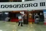 Penyemprotan Disinfektan Kompleks Parlemen