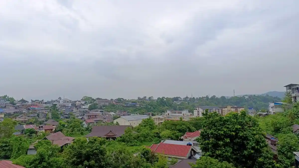Peringatan Dini Cuaca Ekstrem 2 Hari Kedepan, 12 Daerah di Sulawesi Utara Berpotensi Hujan Lebat