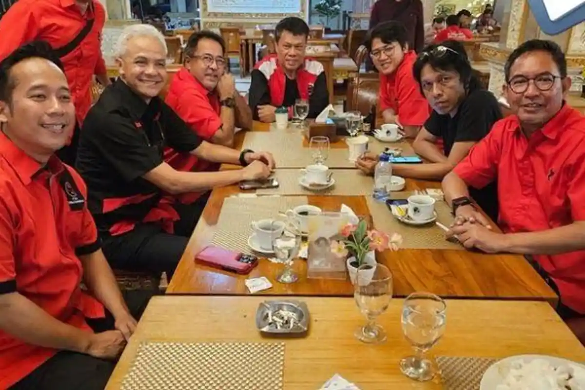 Denny Cagur Diduga Promosi Judi Online, Usai Kedapatan Nongkrong Bareng Zulkarnaen Bandar Judol