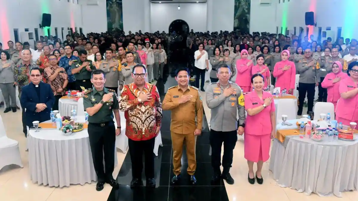 Rayakan Natal dan Tahun Baru 2024, Kapolda Sumut: Semoga Membawa Suka Cita dan Kedamaian!