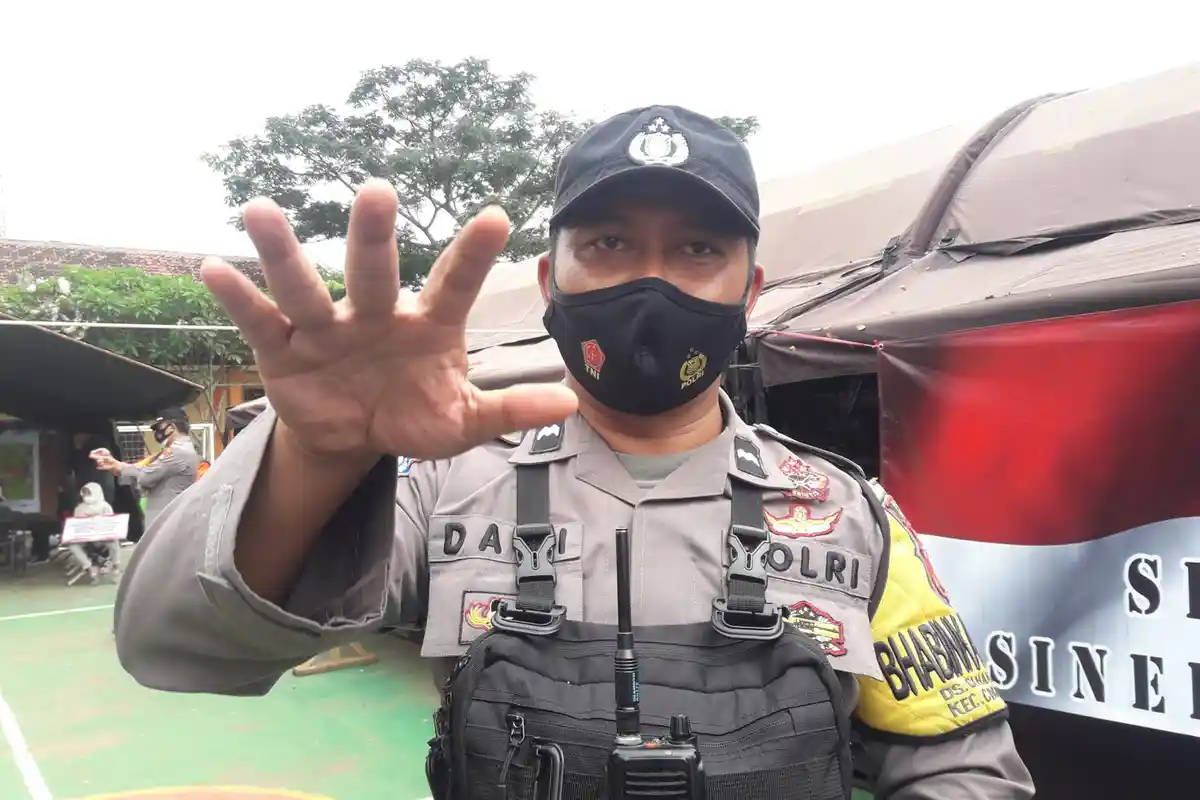 Cerita Polisi Tertimbun Longsor Cimanggung Selama 2 Jam, Perut Tertindih Batu Besar, Sudah Pasrah