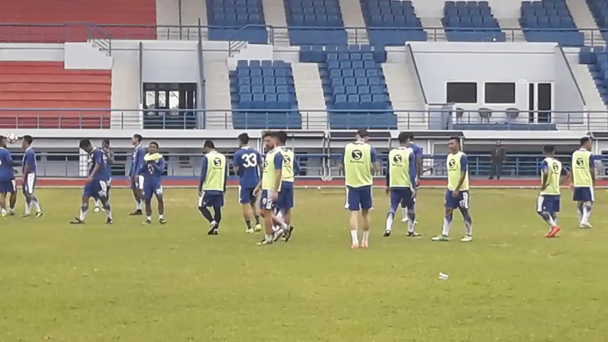 Laga Persija Jakarta vs Persib Bandung Akhirnya di Stadion PTIK