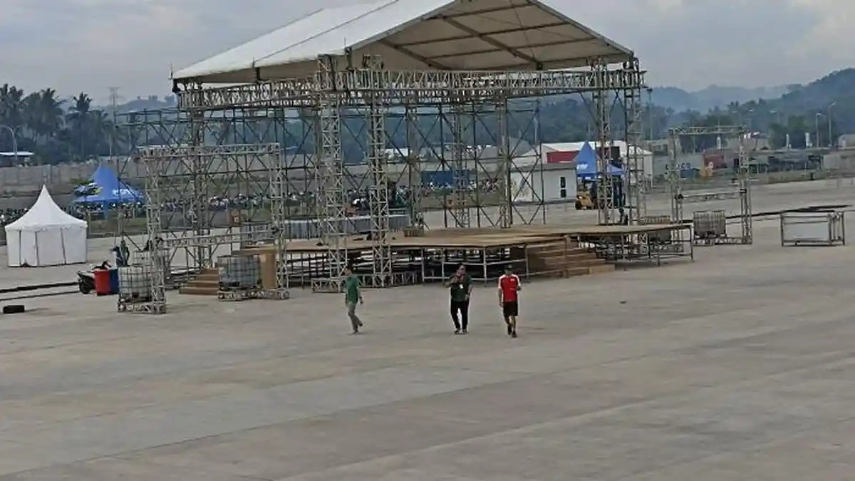 Paddock Show Sudah Tuntas Dikerjakan, Podium Juara WSBK Mandalika 2022