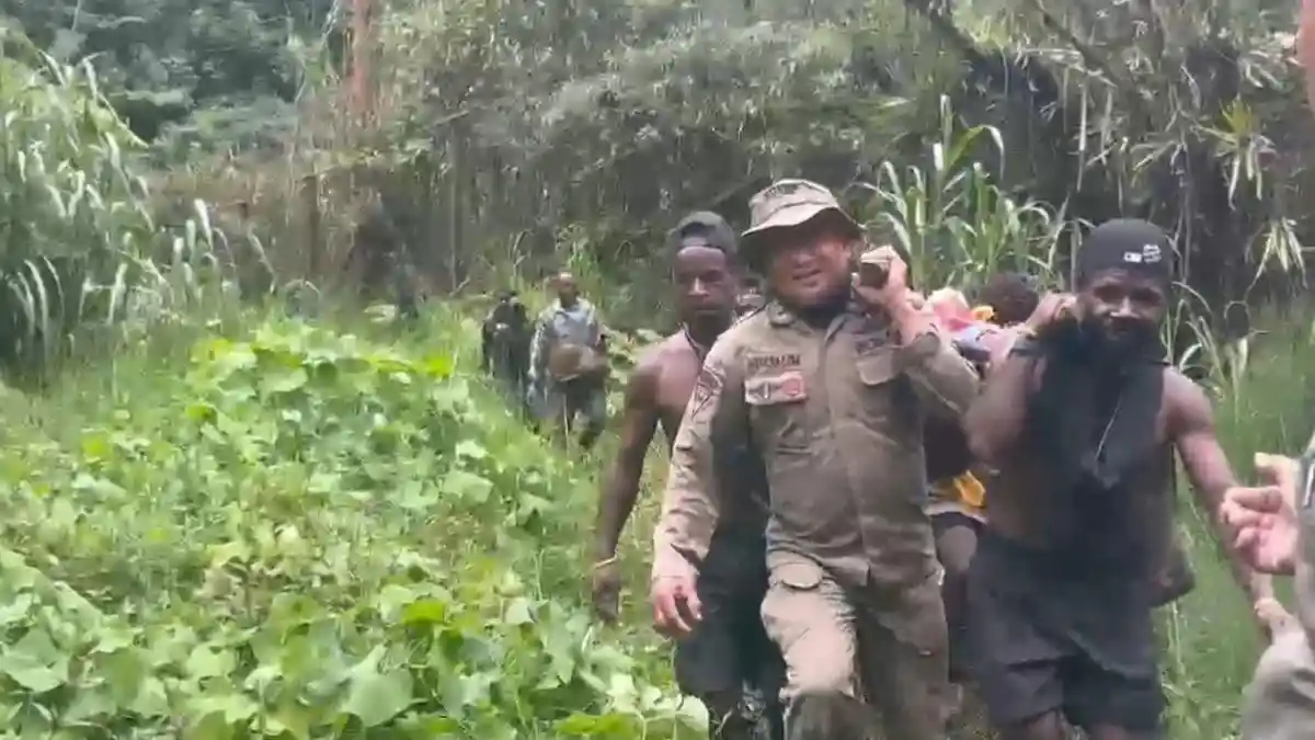 Terdesak Patroli TNI, KKB Papua Pimpinan Guspi Waker Tembaki Warga Sipil, Bocah Perempuan Tewas