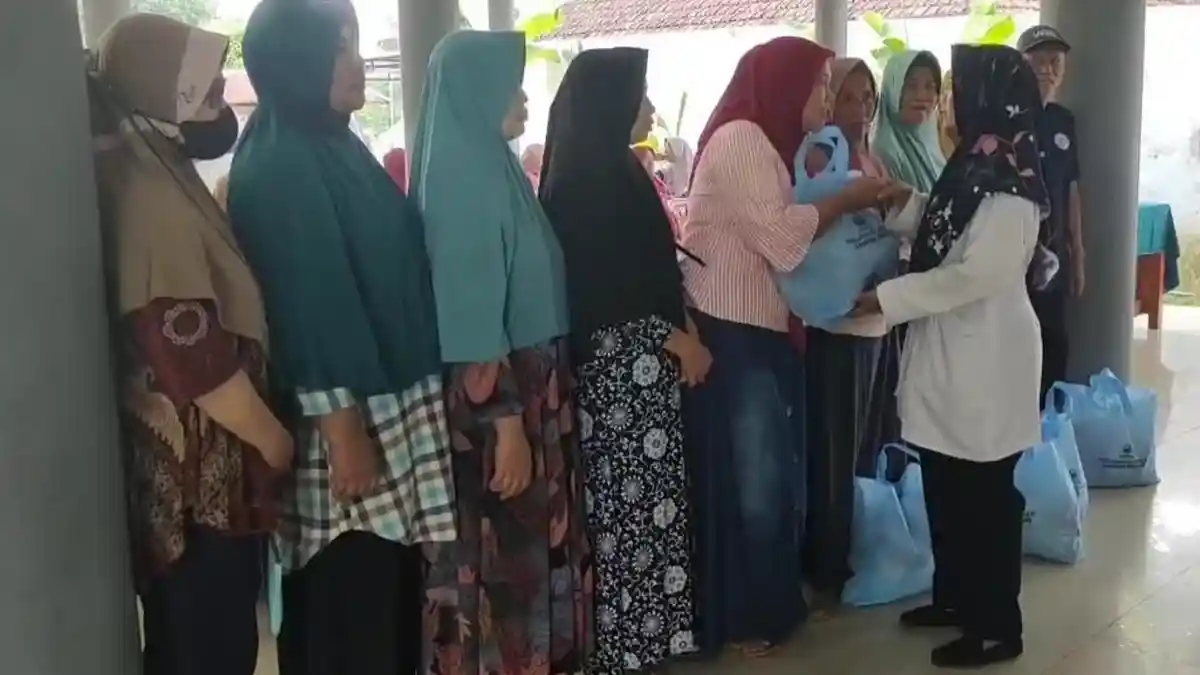 Pemkab Blora Gelar Operasi Pasar di 19 Titik, Tiap Tempat Disediakan 510 Paket Sembako Murah