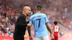 Pelatih-Manchester-City-Pep-Guardiola-kiri-Joao-Cancelo-yang-kini-gabung-ke-Bayern-Munich.jpg