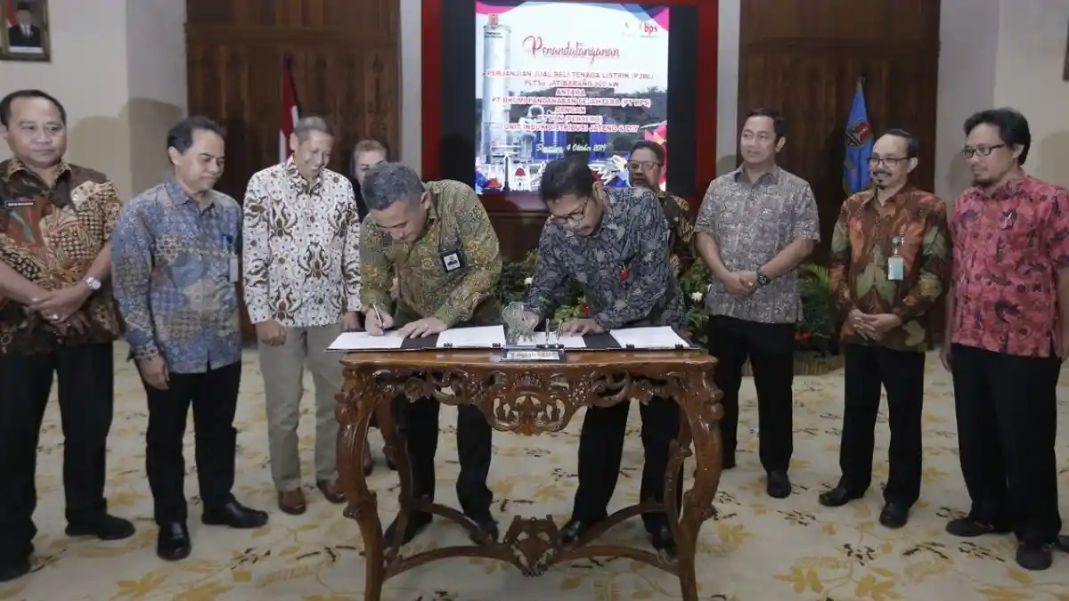 Peduli Lingkungan Hidup, PLN Teken Perjanjian Jual Beli Listrik PLTSa