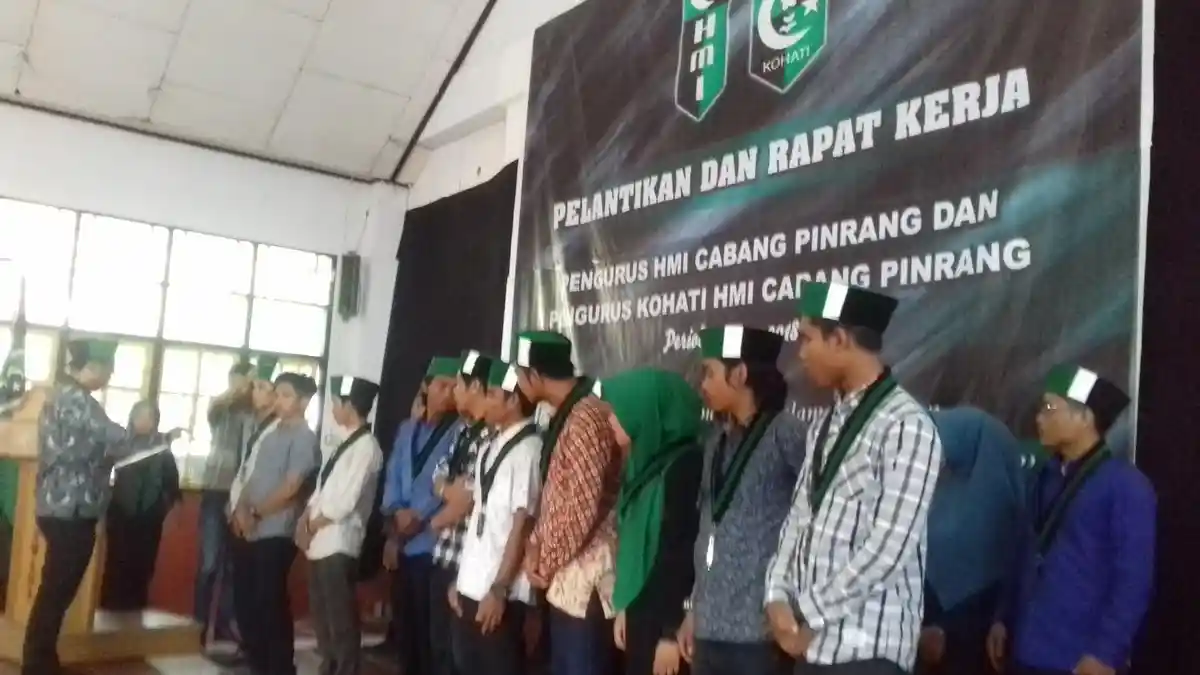 Kader HMI dan KOHATI Pinrang Dilantik di Hotel Nirwana