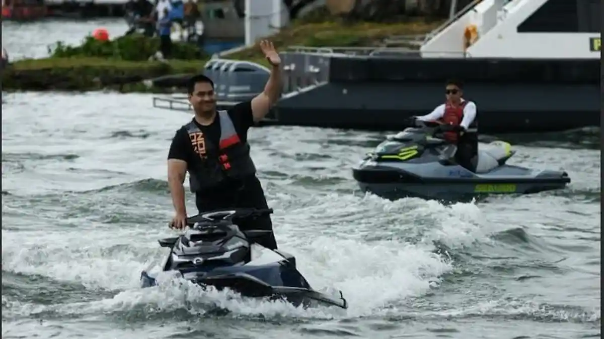Menpora Naik Jetski selama 3 jam dari Balige dalam Even Aquabike World Championship 2024