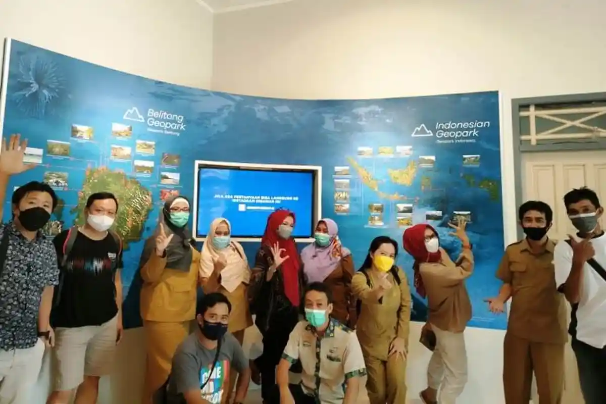 Silaturahmi ASPPI Babel Bersama BP Belitong Geopark Hasilkan Ide Buku Saku Pemandu Wisata