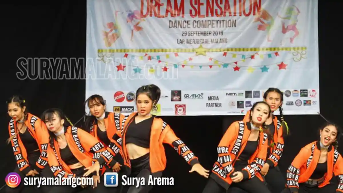 GALERI FOTO - Dance Sensation Para Mahasiswi Universitas Brawijaya Malang - penari-seksi-sexy-dancer-malang_20180930_203830.jpg