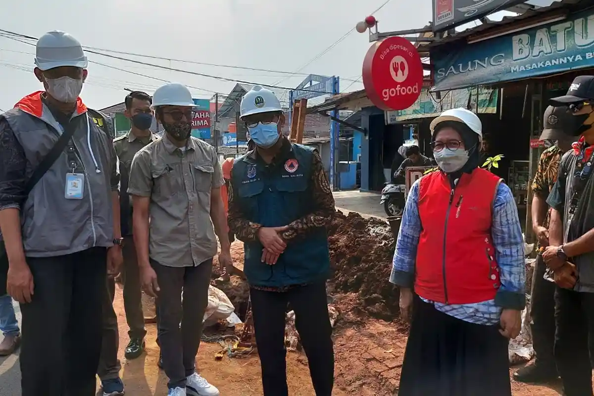 Proyek Relokasi Kabel Udara, Imam Budi Hartono Ancam Potong Kabel Jika Galian Tak Dirapihkan
