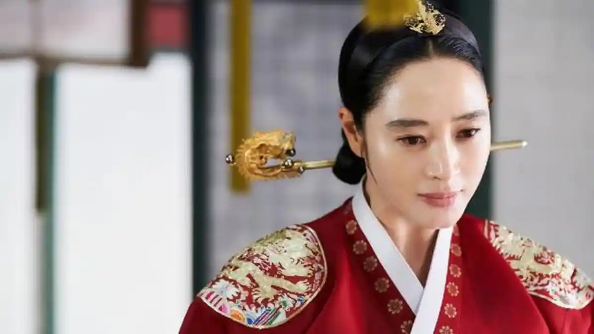 Sinopsis Under The Queen's Umbrella episode 9, Yang Berpihak pada Ratu Hwa Ryeong