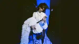 Lirik-Lagu-Keisya-Levronka-Aku-Bukan-Dia-Lengkap-dengan-Maknanya.jpg