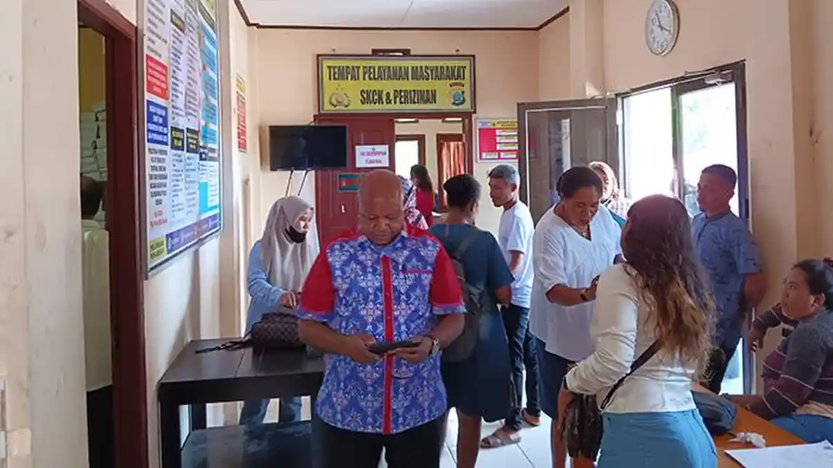 Anggota Dewan Serempak Datangi Polres Sorong Kota, Ada Apa?