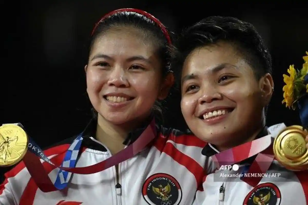 Raih Emas Olimpiade, Greysia Polii/Apriyani Banjir Ucapan Selamat, dari Jokowi, Puan hingga Agnez Mo