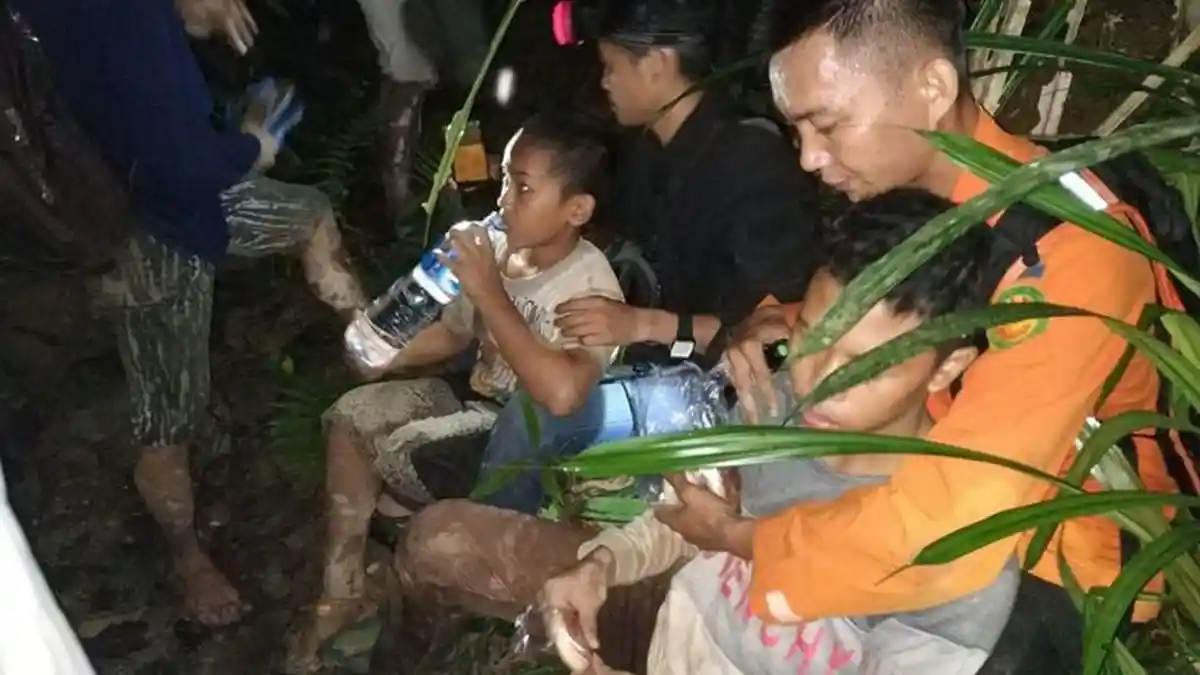 Ditemukan Tim SAR dalam Keadaan Lemas, Berikut Kronologi 23 Anggota Pramuka Tersesat di Hutan Kolaka