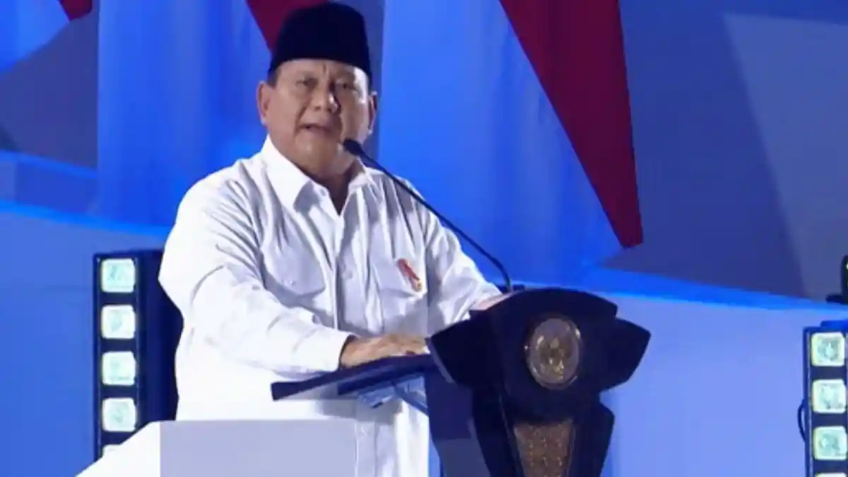 Prabowo Banggakan Kerja Kabinetnya 1 Bulan Menjabat: Naikkan UMP hingga Turunkan Harga Tiket Pesawat