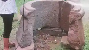 pecahan-jobong-batu-ditemukan-di-Desa-Modangan.jpg