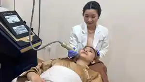 dr-Yunita-MKes-MBiomed-AAM-salah-satu-dokter.jpg