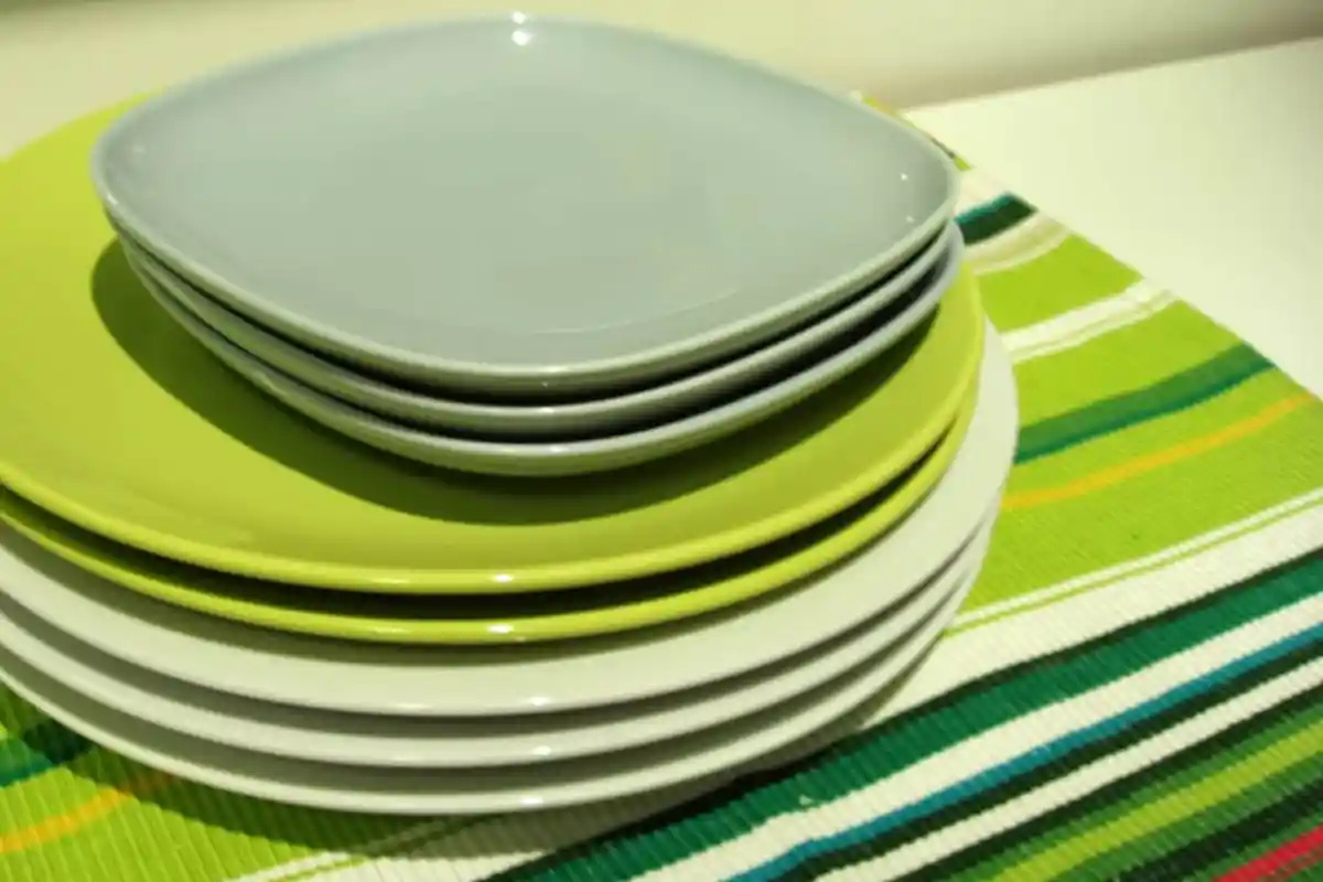 INFO KESEHATAN, Ini Deretan Penyakit Mematikan di Tubuh Akibat Sering Makan dengan Piring Melamin