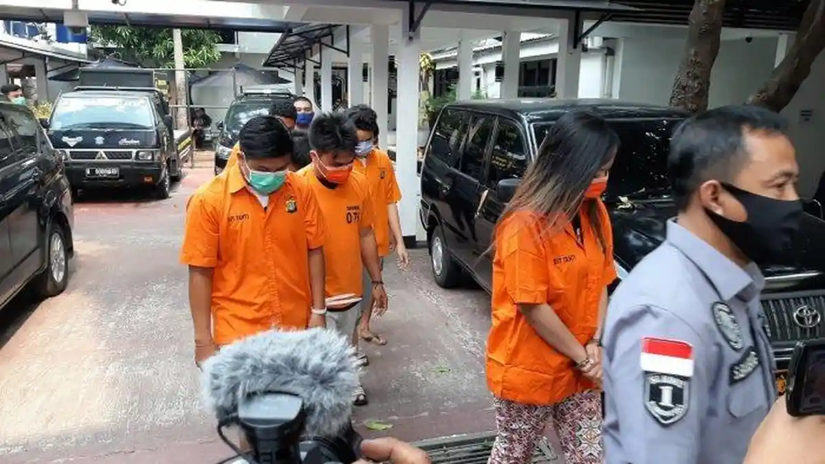 Pabrik Rumahan Liquid Vape Mengandung Narkoba Diungkap Polisi