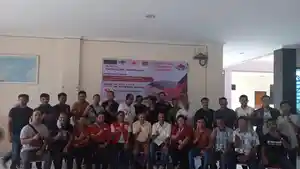 Foto-bersama-usai-baksos-donor-darah-Lab-KAMMARA-Kupang.jpg