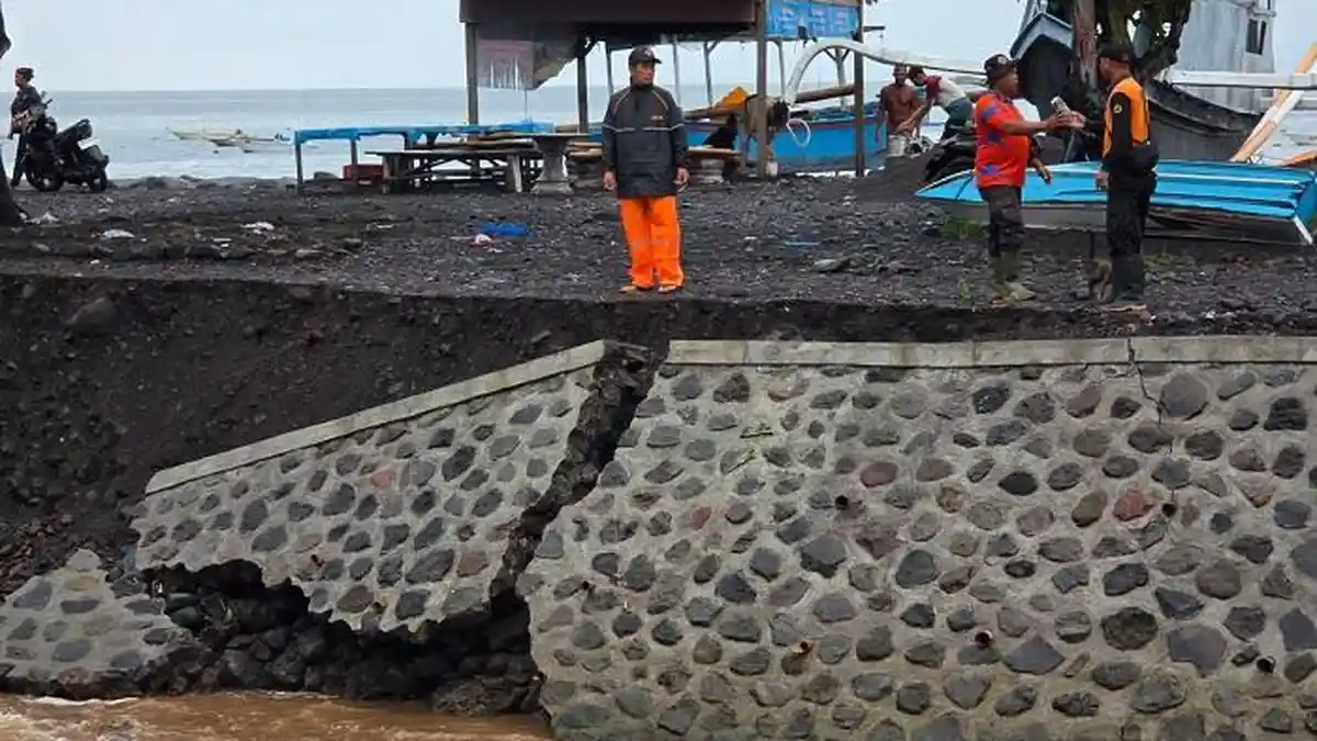 JEBOL Lagi Senderan Sungai Desa Tumbu di Karangasem, Kerusakan Sepanjang 50 Meter dan Tinggi 5 Meter