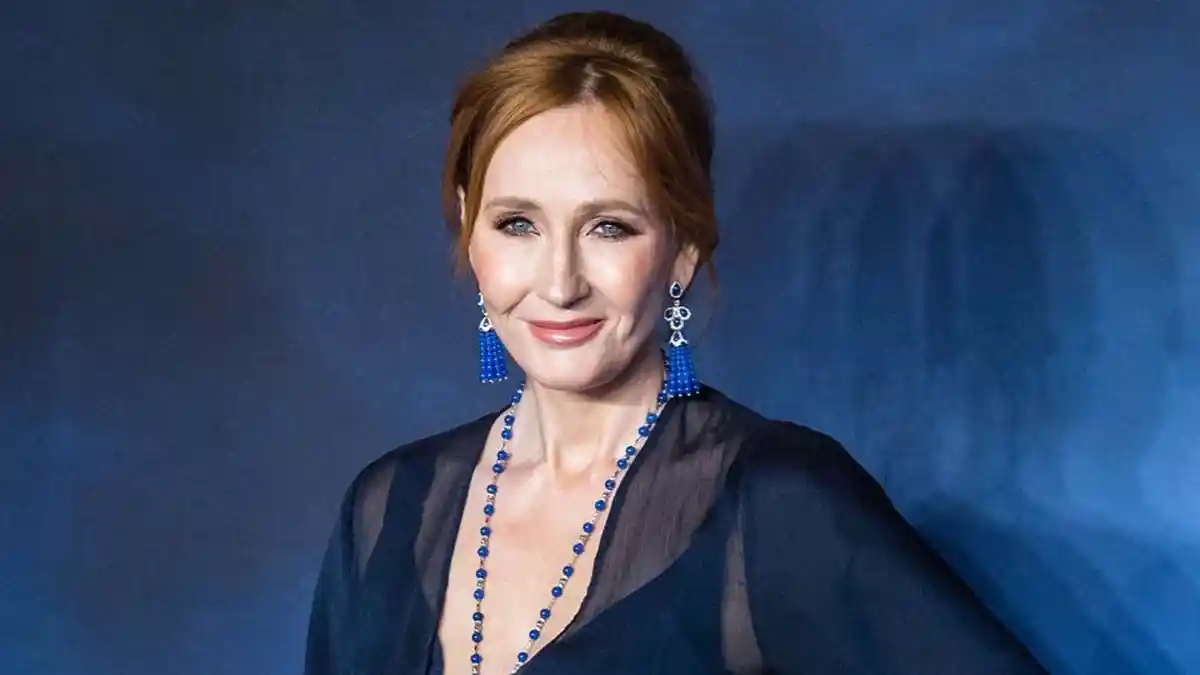 Umumkan Sembuh, J.K. Rowling Bagikan Tips Latihan Pernapasan Saat Gejala Covid-19 Melanda