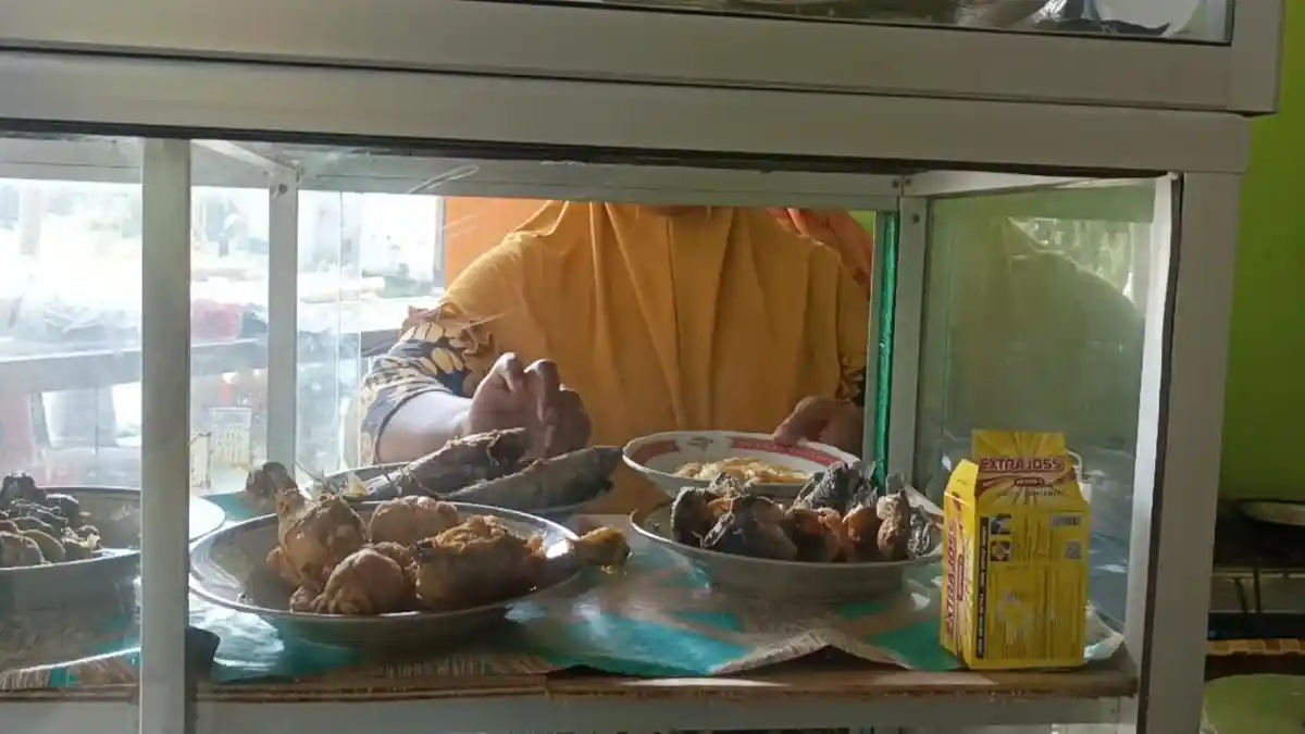 Lauk Telur Menghilang dari Warung-warung Demak, Imbas Kenaikan Harga?