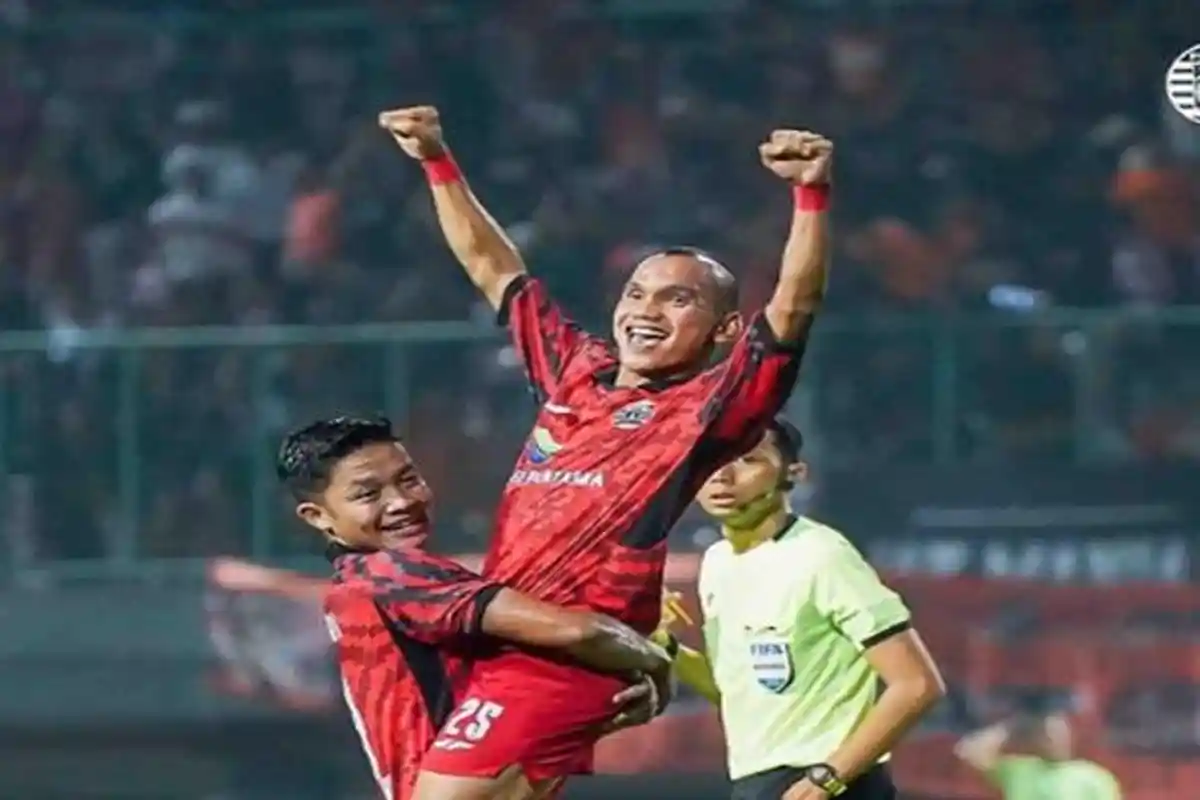Jadwal Siaran Langsung Sepakabola Malam ini : ada Persija vs PSM Makassar, PSIS vs Bhayangkara FC