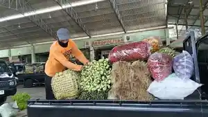 20262604-Harga-Sayuran-di-Pasar-Agro-Sewukan-Magelang-melonjak.jpg