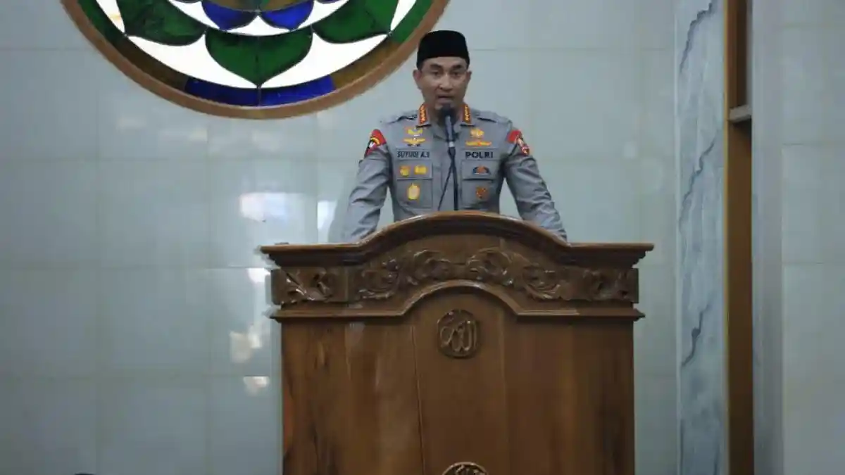 Kapolri Usul MUI Keluarkan Fatwa Haram untuk Rokok Elektrik
