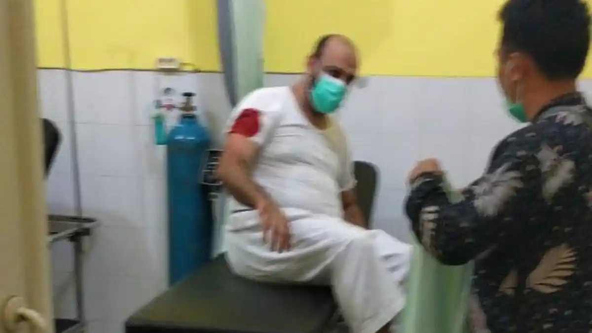 BREAKING NEWS, Innalillahi, Syekh Ali Jaber Ditusuk di Masjid di Bandar Lampung, Begini Kondisinya