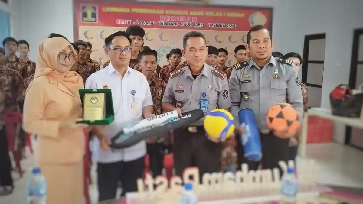Anak Binaan LPKA Medan Dapat Bantuan Peralatan Olahraga dari DWP BPTD Sumut, Berikut Penjelasannya