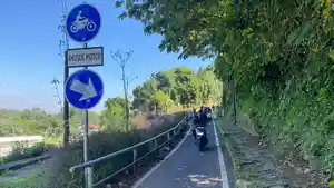 Banyak-pemotor-yang-menerobos-Jalan-Saleh-Danasasmita-Batutulis-Kecama.jpg