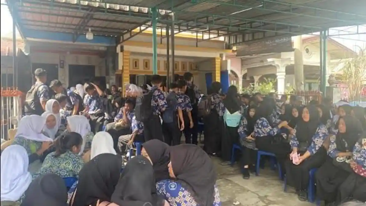 Rumah Duka Guru SMK Negeri 1 Siantar yang Tewas Dipenuhi Siswa, Rosemian Gultom Dikenal Dermawan