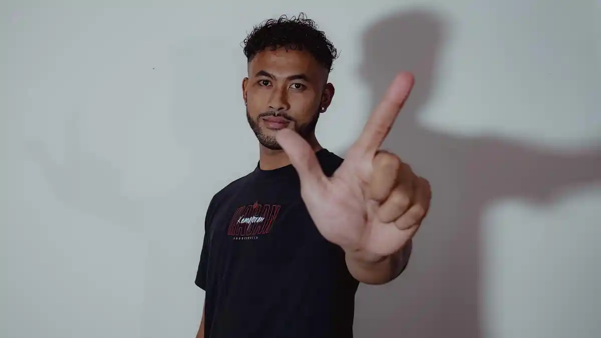 FIX! Persija Dapat Kiper Baru Pesaing Andritany, Ucapan Pertama Aqil Savik Jadi Perhatian - Tribunjakarta.com
