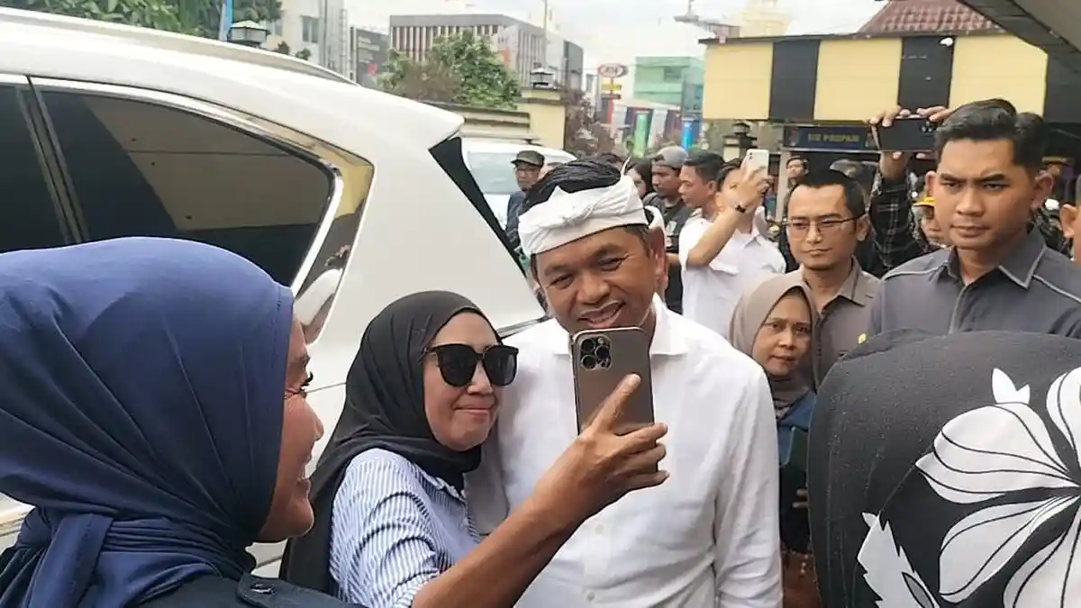 Ini Alasan Gubernur Dedi Mulyadi Syaratkan KB bagi Pria untuk Menerima Bansos 
