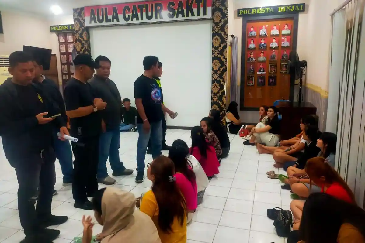 Diskotek Blue Star di Langkat Digerebek, Puluhan Orang Positif Narkoba, 1 Pucuk Senpi Turut Disita