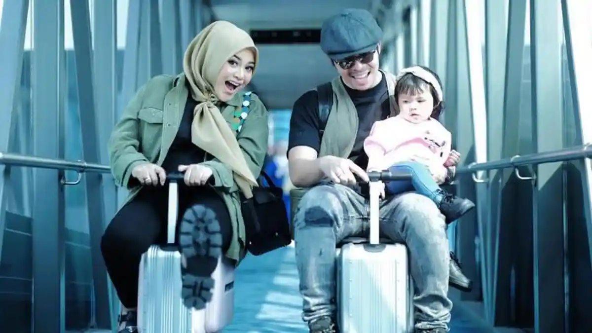 Atta Halilintar Sebut Ameena Tak Suka Lihat Aurel Hermansyah Gembira Naik Koper