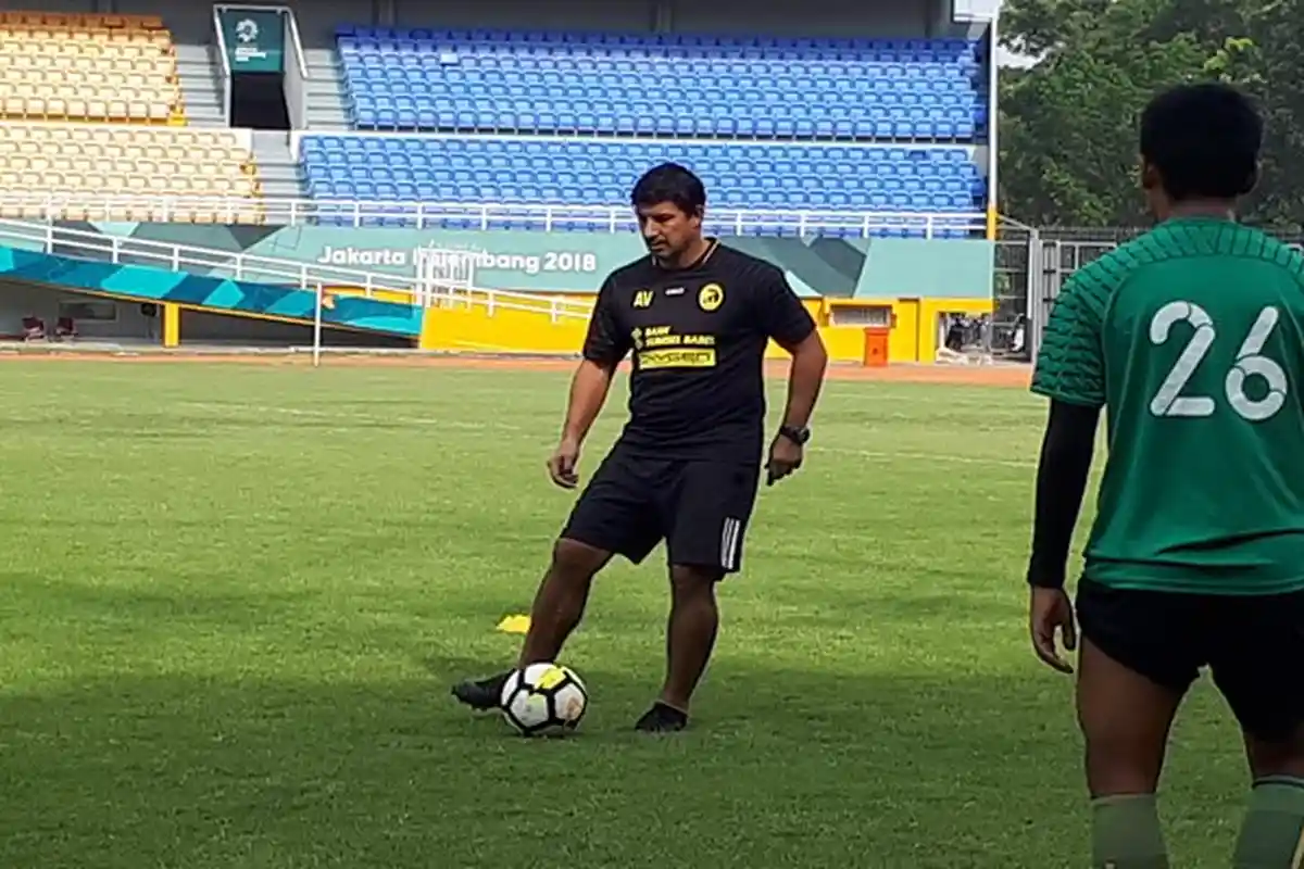 Berita Sriwijaya FC : Alfredo Vera Optimis Bawa Sriwijaya FC Bertahan di Liga 1, Namun Dengan Syarat